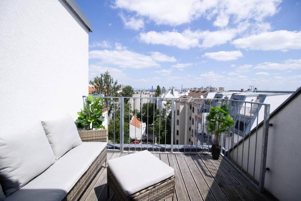 Sunny & Cozy Penthouse With Balcony Dg4 Apartment Vienna Exterior photo